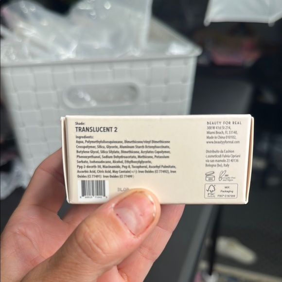 BOGO Beauty For Real Translucent Finishing Powder - Picture 3 of 4